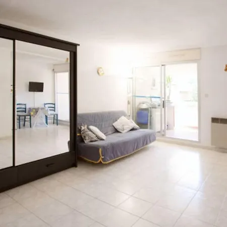 Apartment T1 Renecros 3 Etoiles A 2 Pas De Belle *